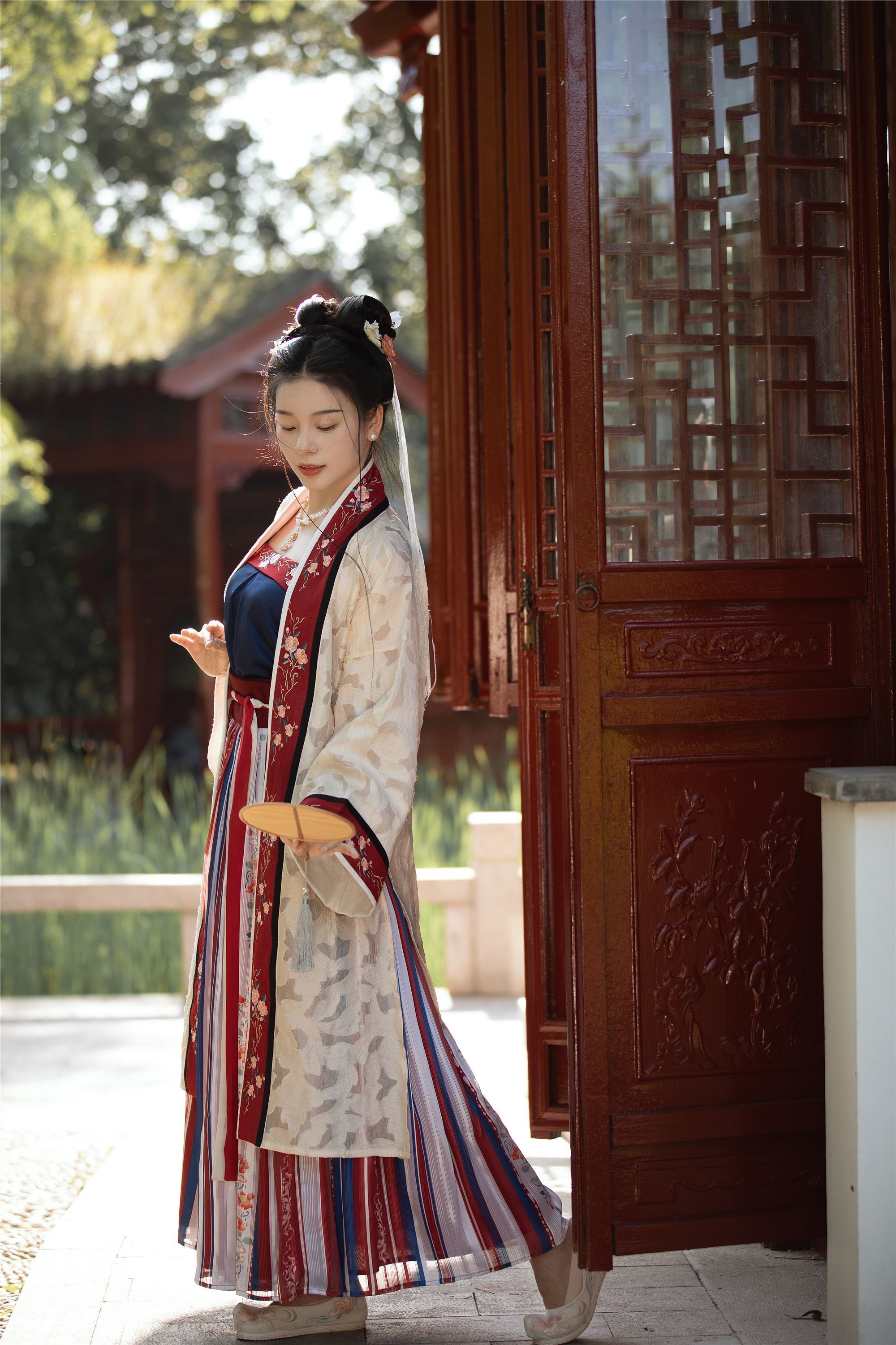 YITUYU艺图语 2021.08.27 小园游记 肖肖